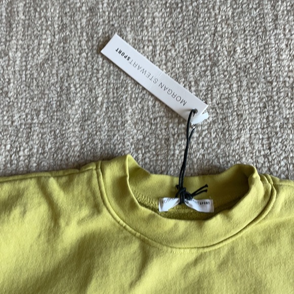 Sweatshirt in Lemon Lime
Morgan Stewart Sport XS - Picture 7 of 8